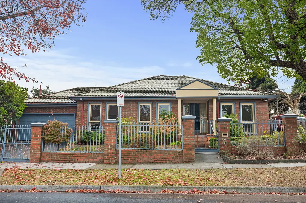 Low-maintenance living in generous family home