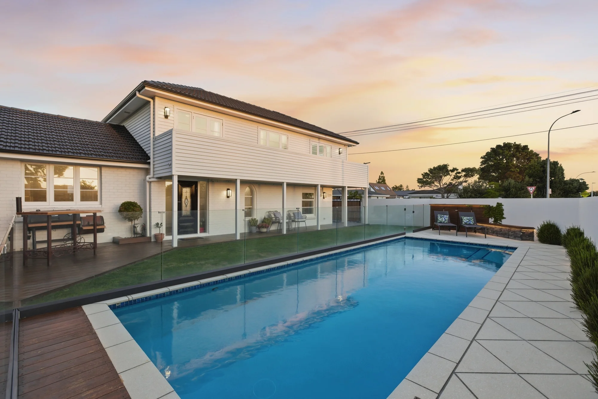 Mount Maunganui 5Zimmer Space, style and a pool to match