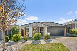 25 Observation Road, Seaford Heights