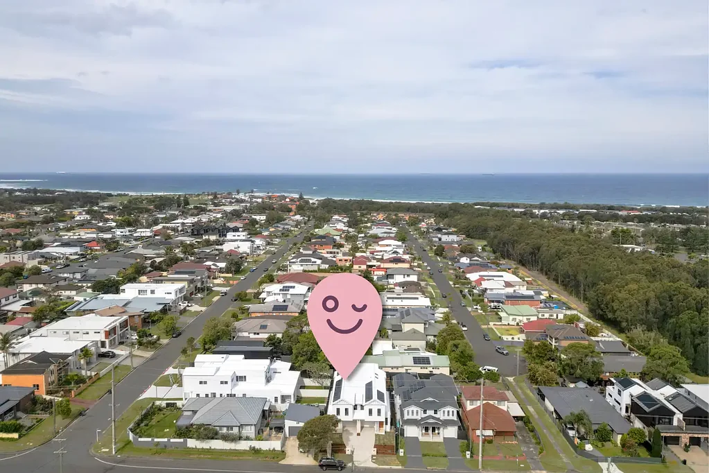 Towradgi 3房 Hamptons设计 高端工艺 开放式空间 集成户外厨房 九尺天花 欧洲电器 主卧套房 双车位车库 Aurora