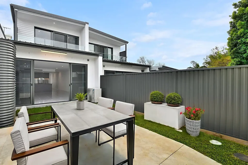 LEASED BY JAMES OCONNOR