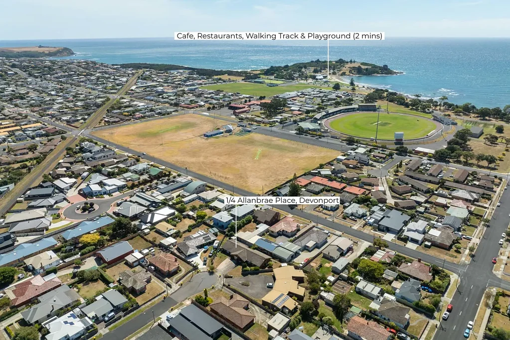1/4 Allanbrae Place, Devonport, TAS 7310