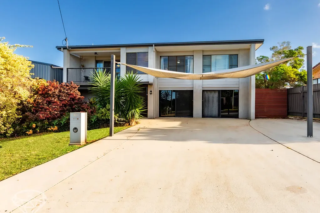 27 East-West Avenue, Avoca, QLD 4670