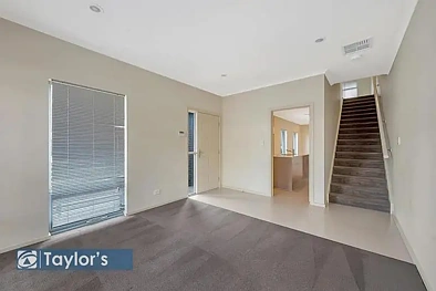 24 Coventry Street, Mawson Lakes, SA 5095, 3 slaapkamers, 2 badkamers, Townhouse