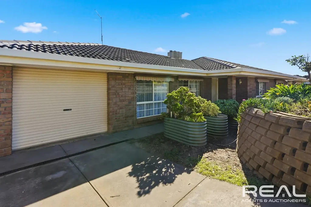 Hillbank 3房  Character, Comfort & Community in Coveted Hillbank