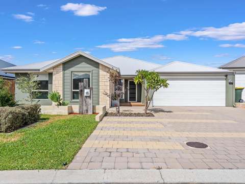 Ellenbrook 4 Bedroom Impressive residence offering scenic vistas of the hills...