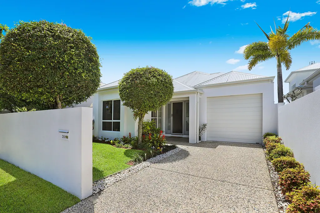 39 Bahamas Cct, Parrearra, QLD 4575