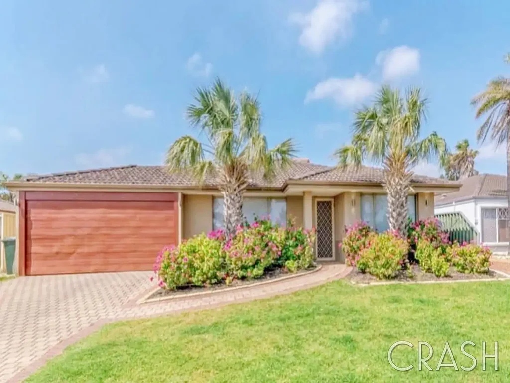 4x2 House in Clarkson with Swimming Pool!