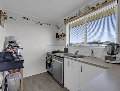 Deanwell 2બેડરૂમ Brick & Tile with More Than Meets the Eye