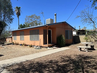 Lightning Ridge 3 Slaapkamer Walking distance to Lightning Ridge CBD