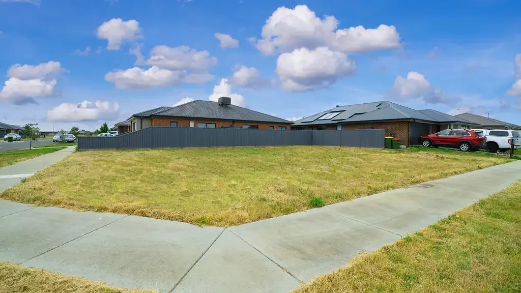 Alfredton Titled Land in Popular Alfredton!