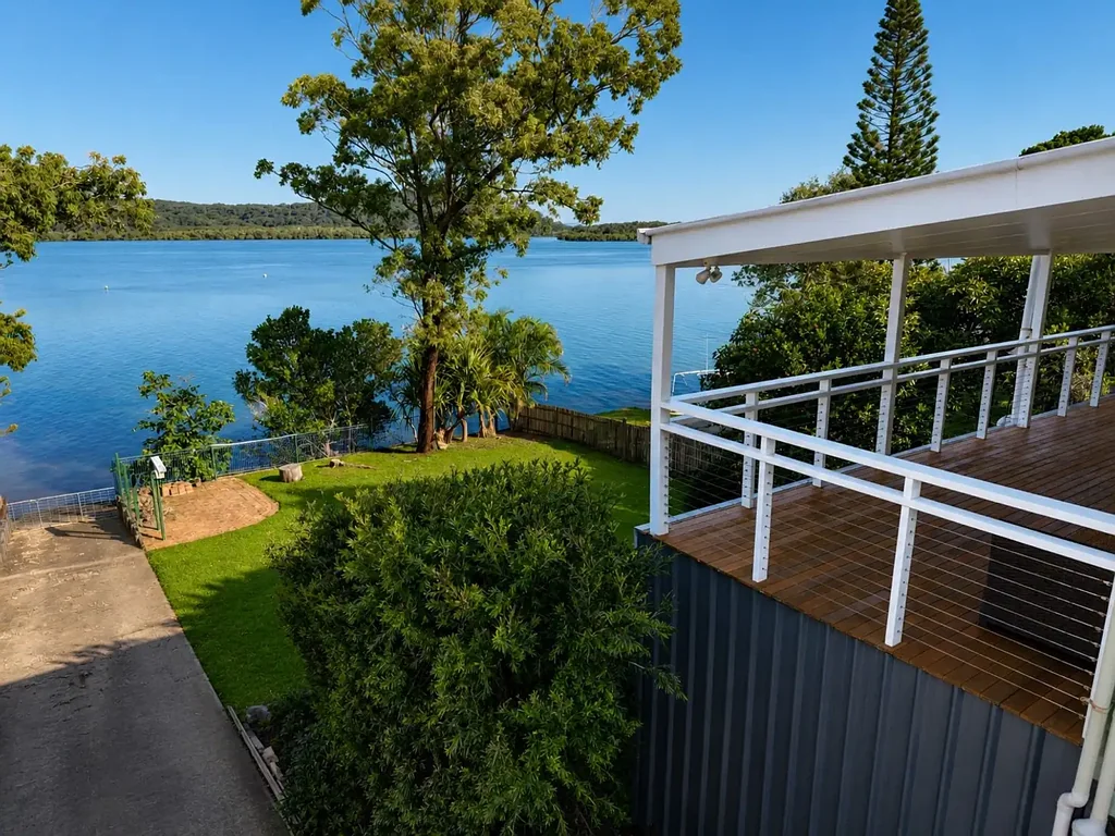 Russell Island 3Zimmer CANAIPA POINT WATERFRONT – DEEP WATER ACCESS & ABSOLUTE WATERFRONT LIVING