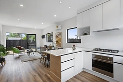 1/21 Pipitea Place, Massey