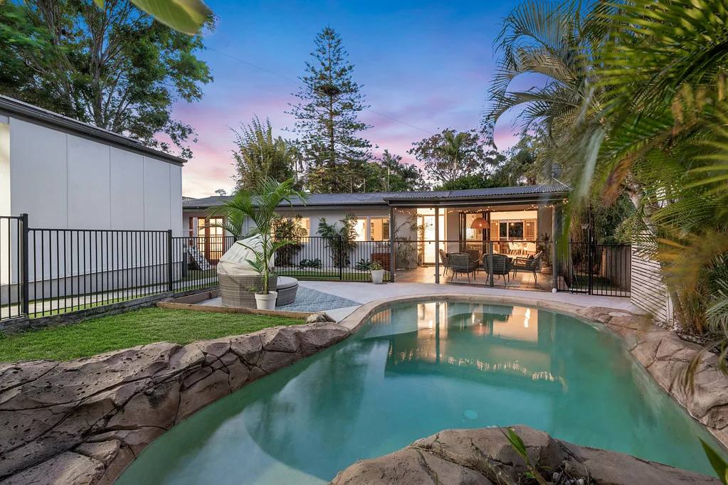6 Coolcrest Street, Wynnum, QLD 4178