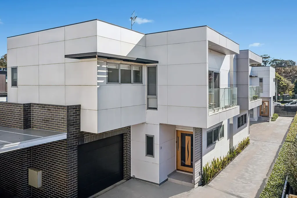 Terrigal 3房  Modern coastal townhouse living in prime location