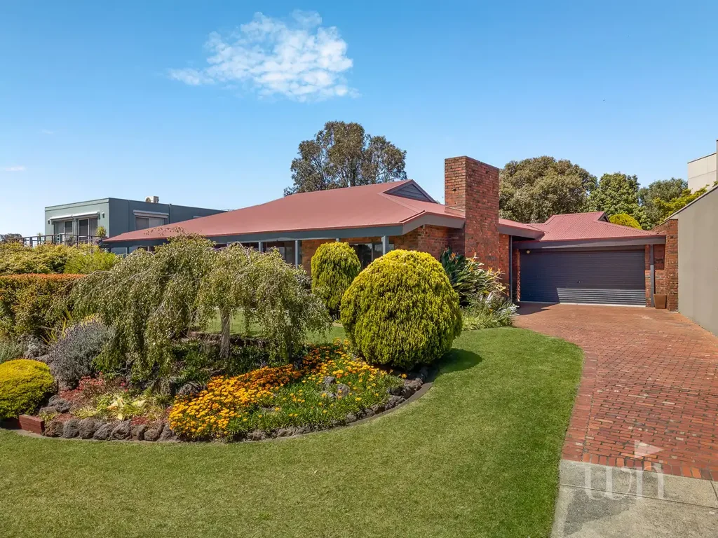 16 Roslyn Street, Mount Martha, VIC 3934