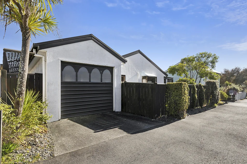 Nelson City 2房  The Perfect 'Lock Up & Leave Option'