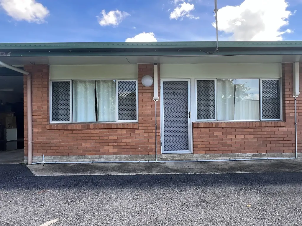Private & Convenient Unit Close to Mackay CBD
