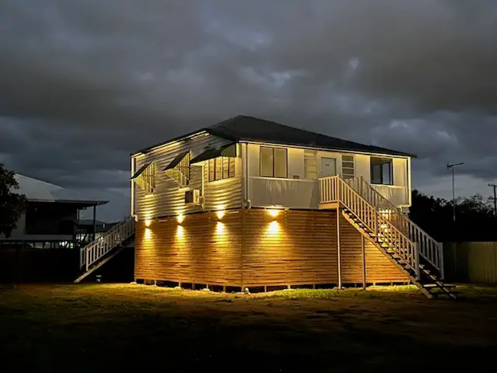 COMPLETELY RENOVATED HIGHSET  HOME