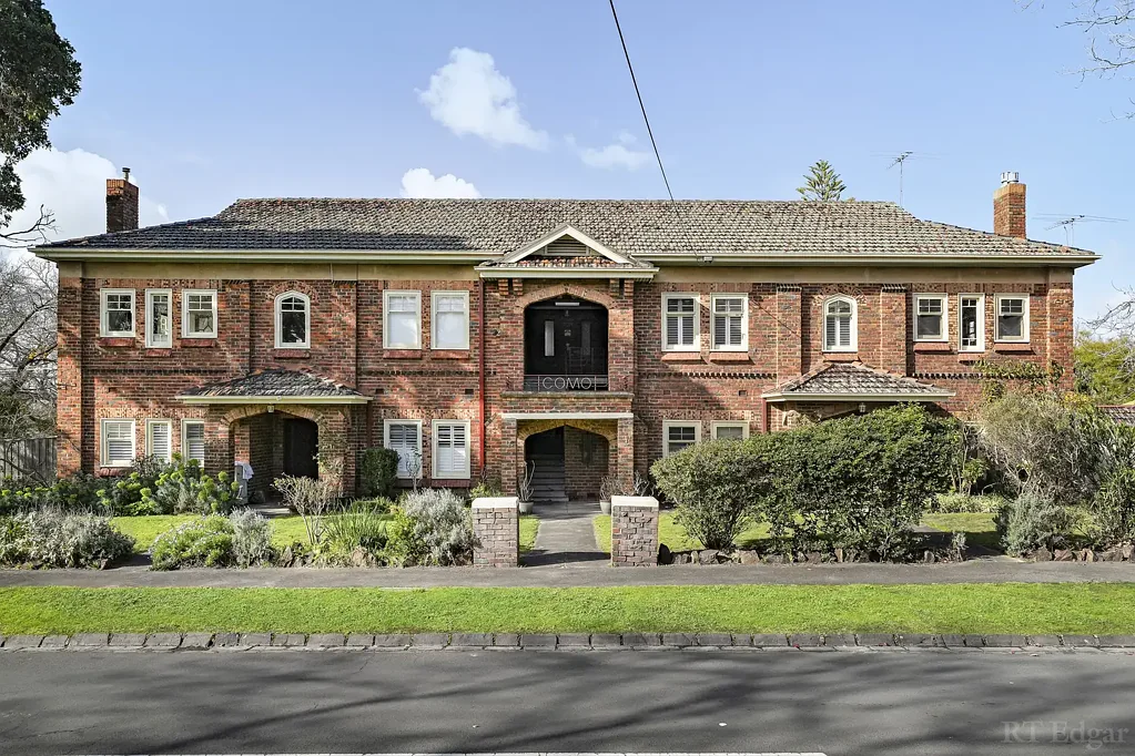 Camberwell 3房 宏伟尺度与永恒的1920年代魅力 Grand Proportions with Timeless 1920s Charm