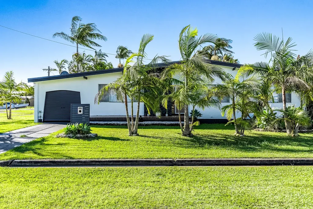 Ballina 3chambre Mid century modern beauty in the heart of Ballina