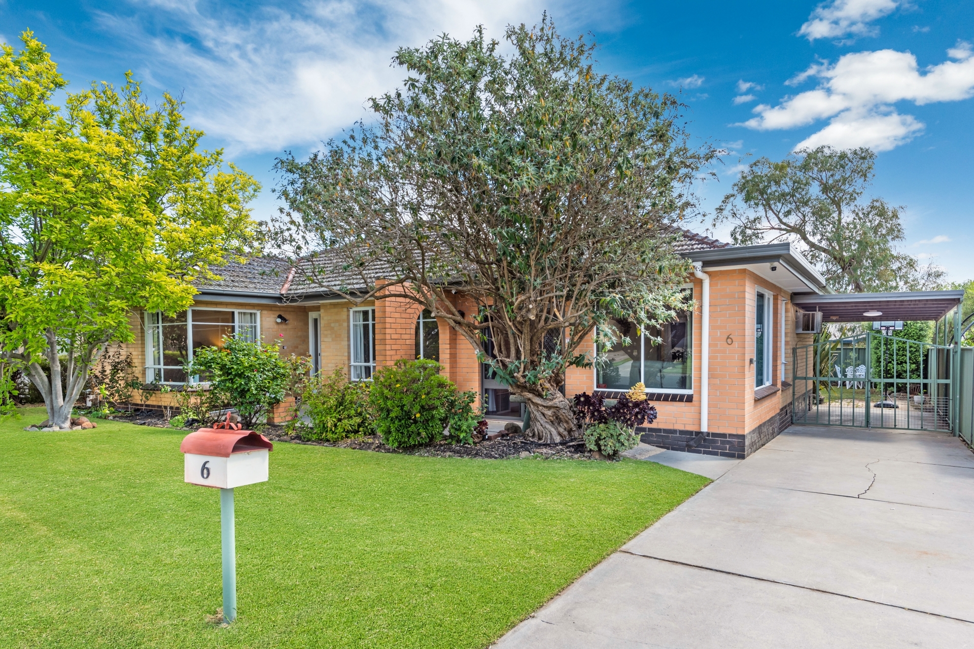 6 RAYMOND AV, FLORA HILL VIC 3550, 0 rūma, 0 rūma horoi, House