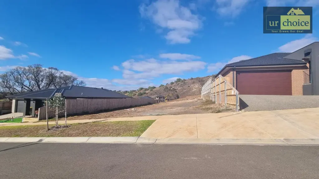 Maddingley House & Land Package Available