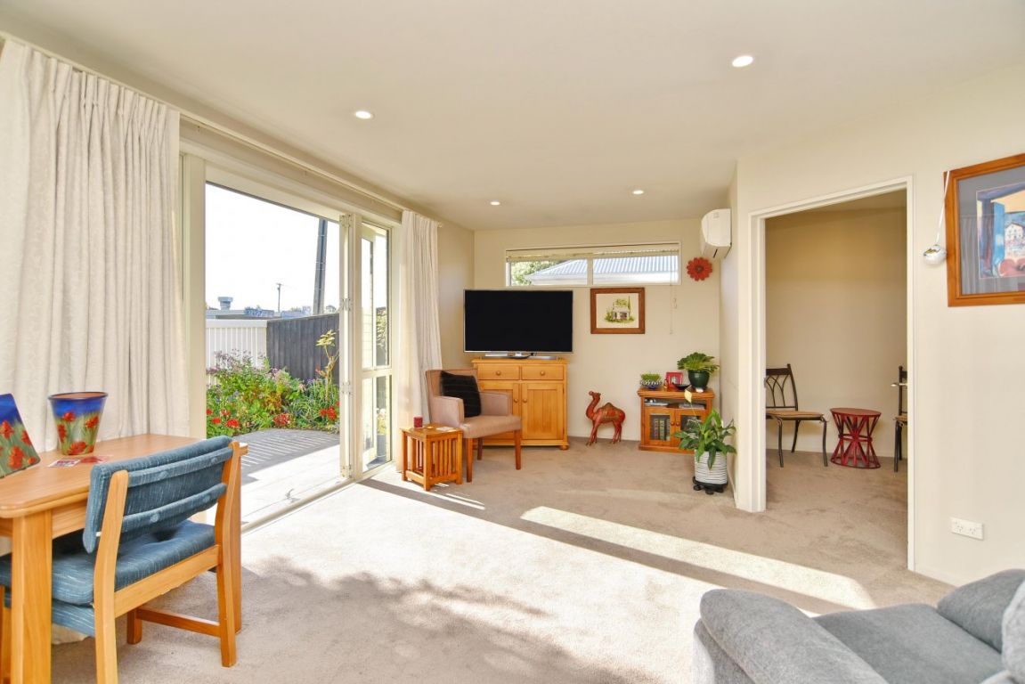 2/107 Staveley Street, Avonhead, Christchurch, 2 침실, 1 욕실