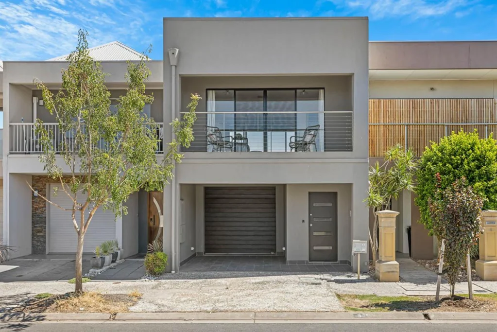 5 Pine Court, Mawson Lakes, SA 5095