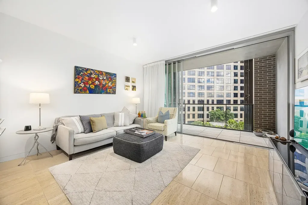 Sydney 2房 Quay Quarter 两居室精致公寓，带停车位 Sophisticated two bed residence with parking at Quay Quarter