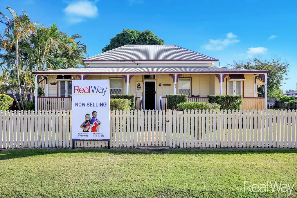 Bundaberg South 3 Bedroom Charming & Cute  Queenslander, Centrally located in Bundaberg South