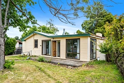 11 Tutton Avenue, Huonville