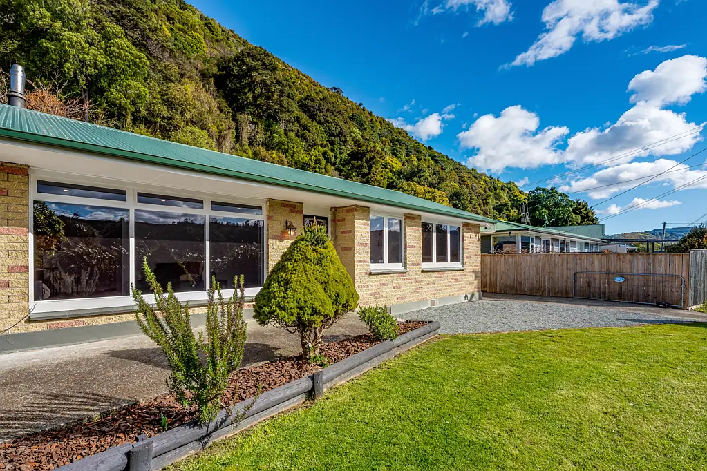 564 Main Road North, Timberlea, Upper Hutt, Wellington