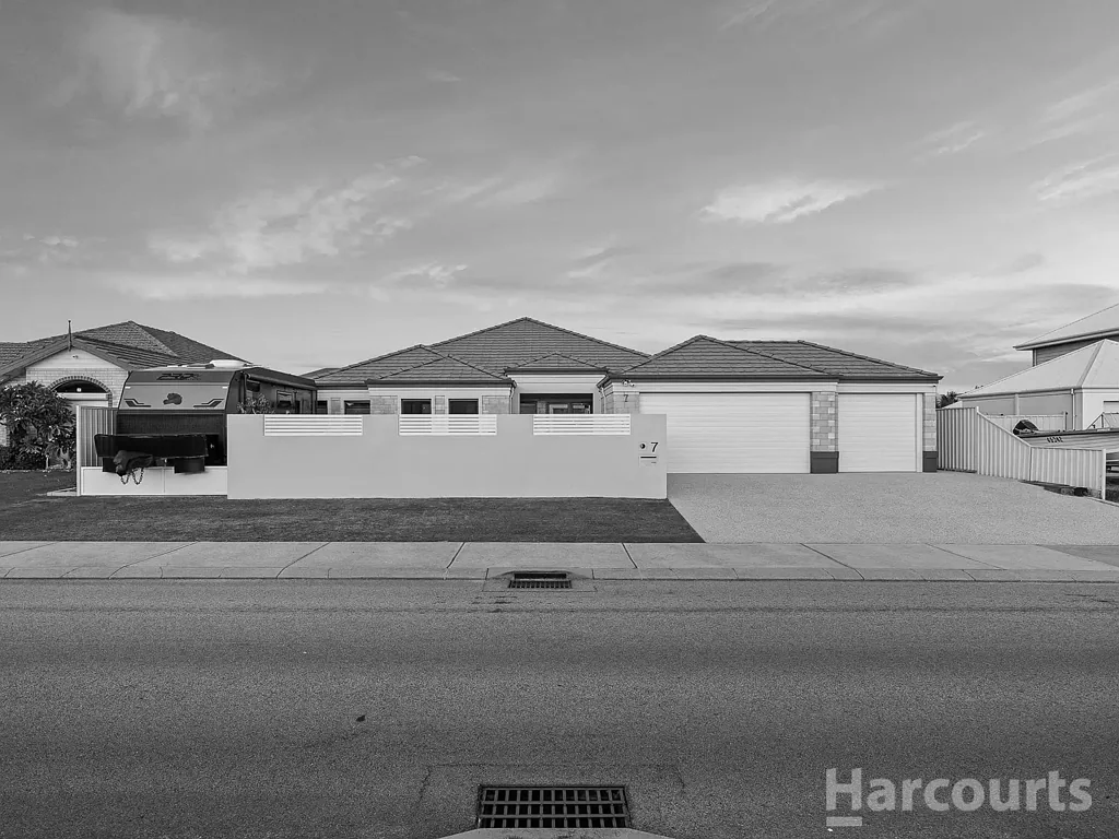 Madora Bay 5Zimmer Under Offer by HARCOURTS Mandurah - Keith Prevost