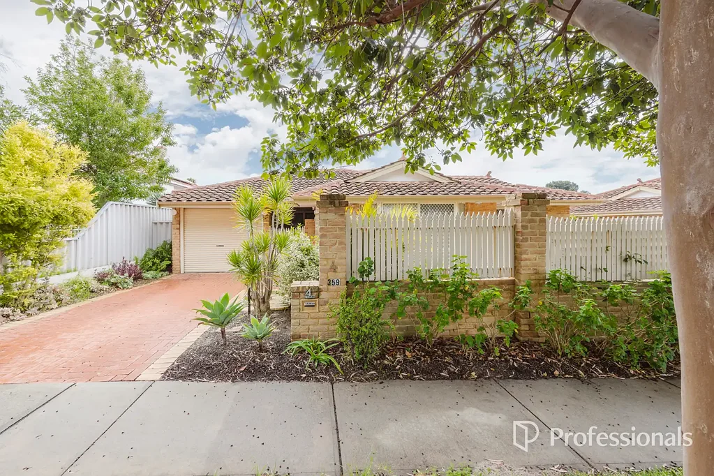 4/359 Hector Street, Yokine, WA 6060