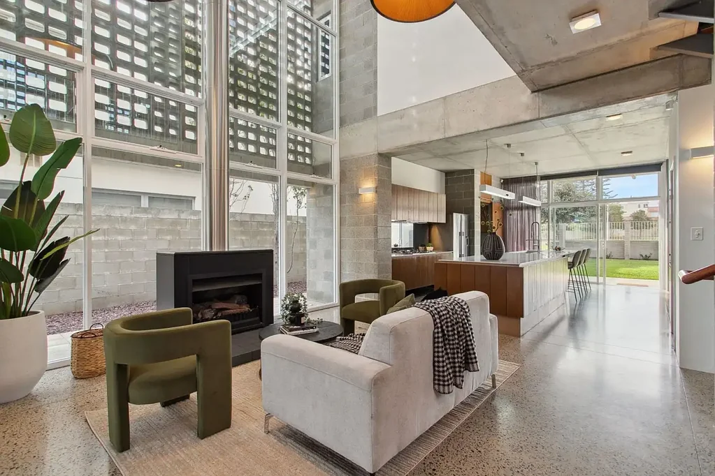 City Beach 5chambre Bespoke Oceanside Masterpiece - Final Call