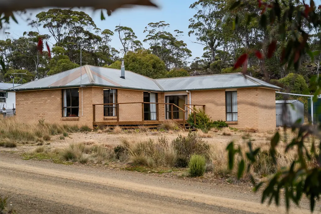 Miena 3 Bedroom WELCOME HOME!