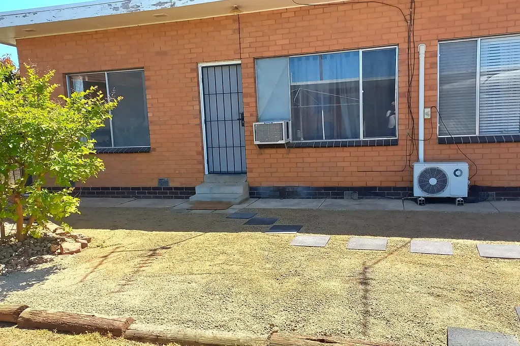 2-bedroom unit in a great location!