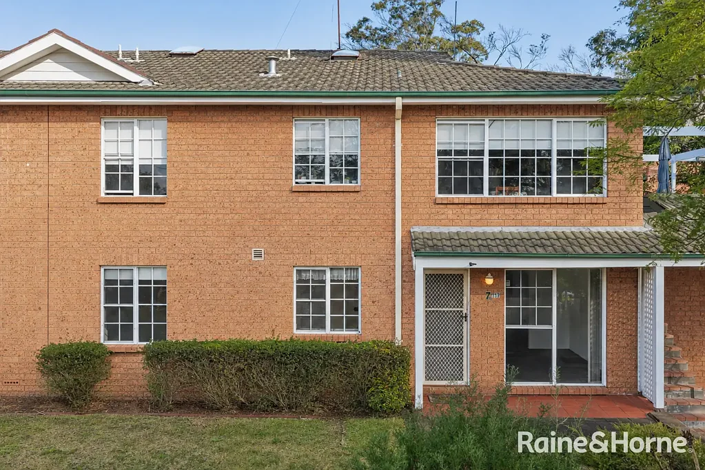 Pennant Hills 3房 Pennant Hills 的时尚雅致居所 A Stylish Retreat in Pennant Hills
