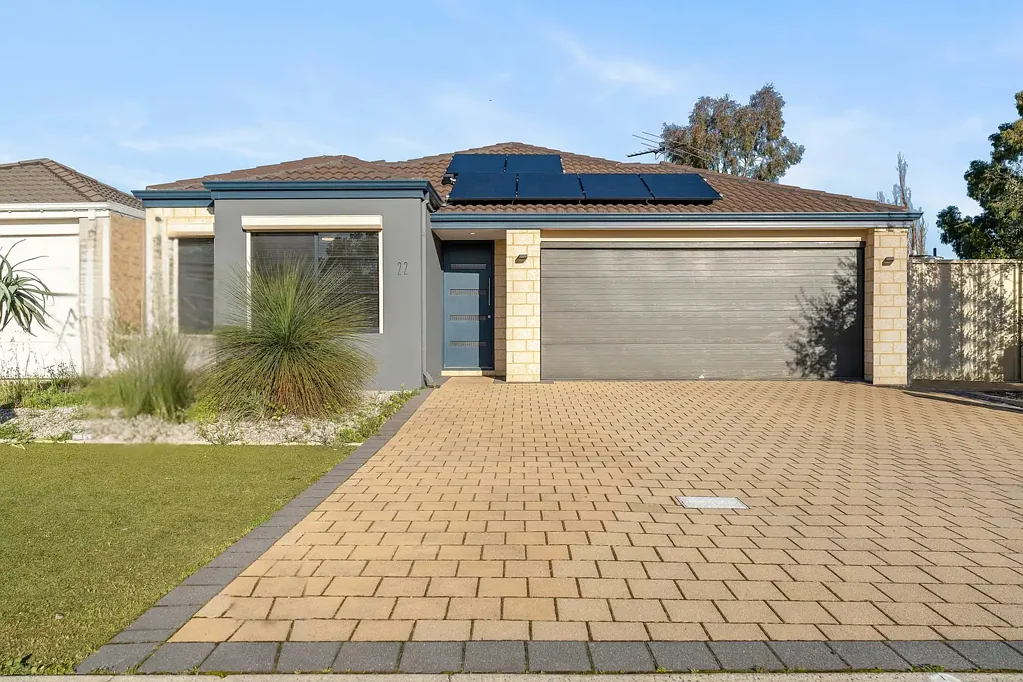 22 Yallambee Way, Queens Park, WA 6107