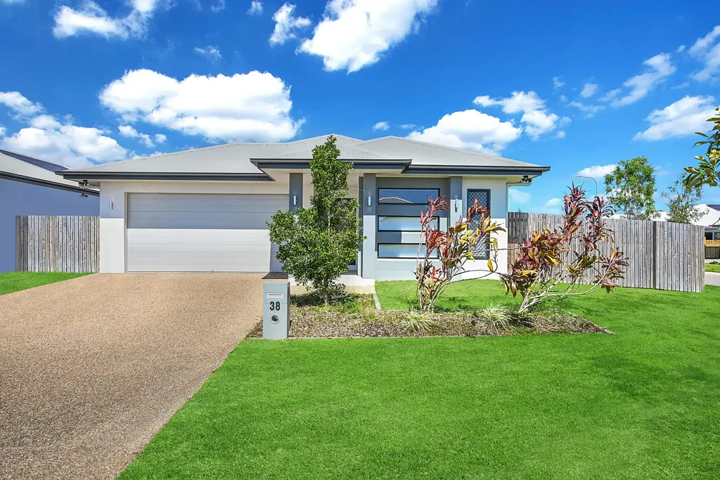 Burdell 4房  Modern Living in a Stylish 2023 Build