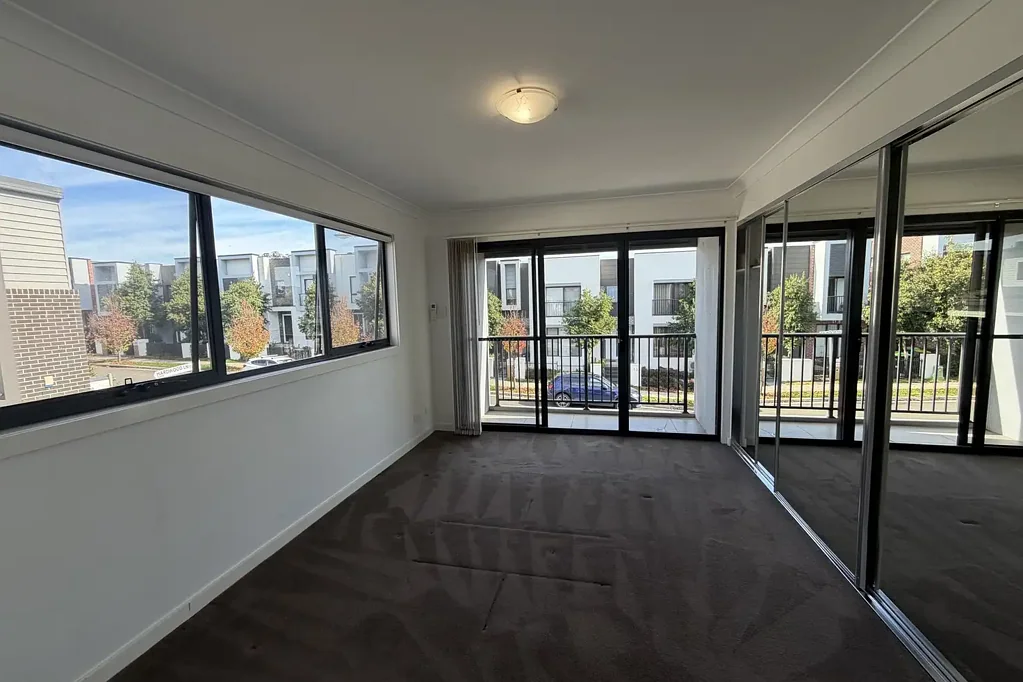 Spacious Family Terrace in Prime Austral Location !  
Contact the agent anytime to arrange a private inspection !