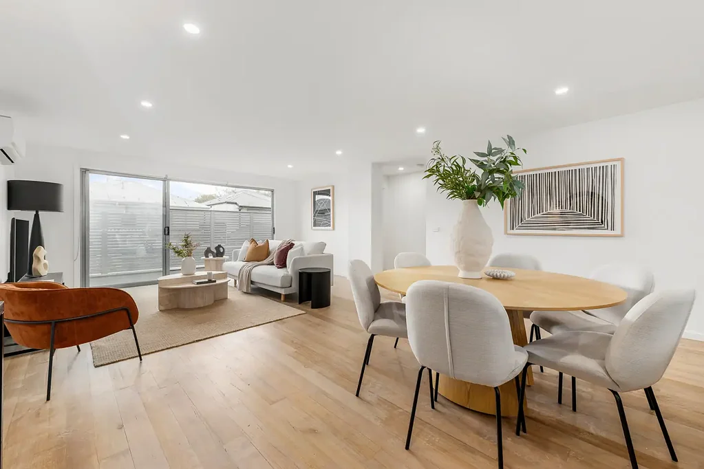 4/49 Rosamond Road, Maidstone, VIC 3012