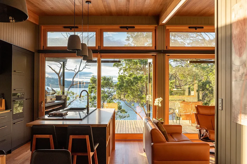 24 Glovers Road, Deep Bay, TAS 7112