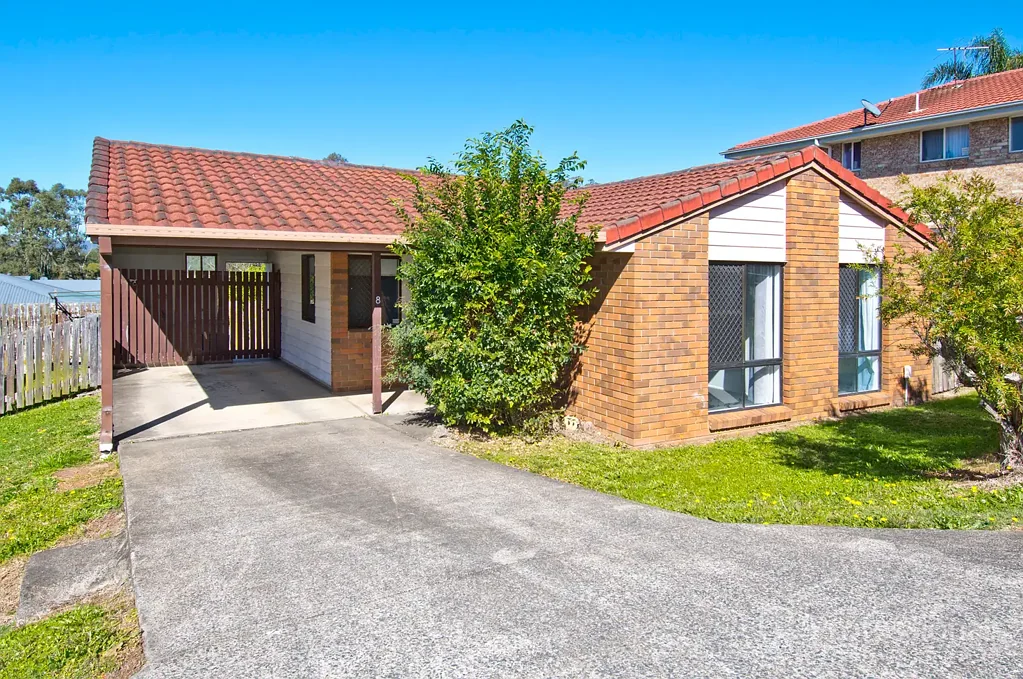 Refreshed 3-Bedroom Lowset Unit in Quiet Complex of 8 – Move-In Ready!