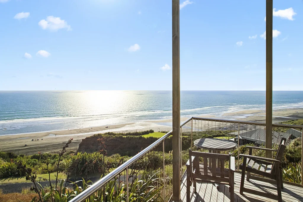 Waiuku 2Kwarto Present all offers!