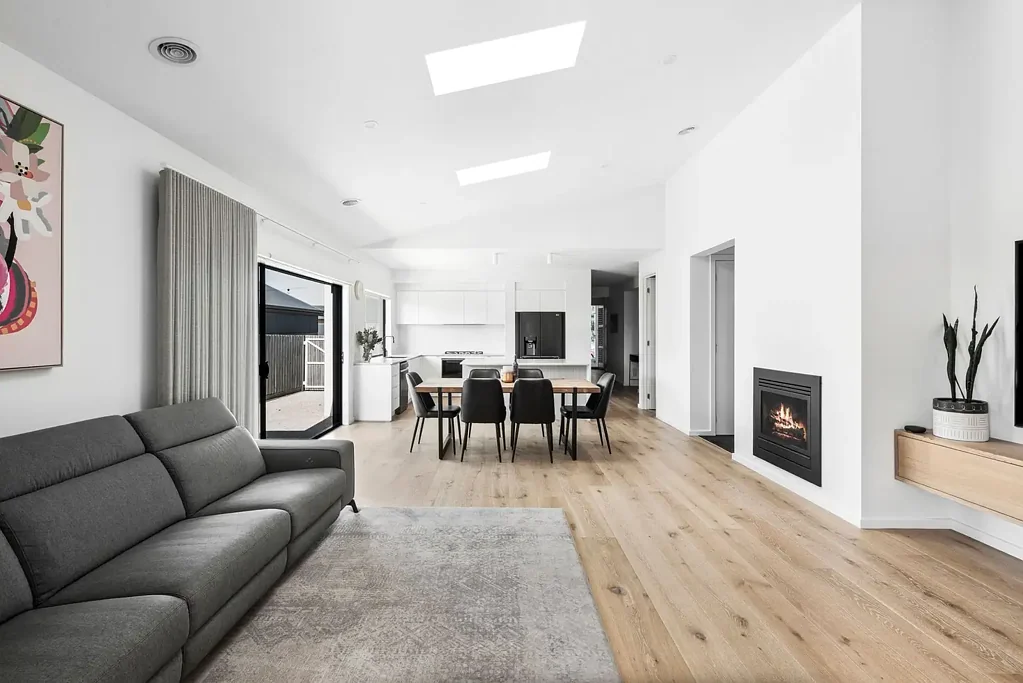 4 Conti Drive, Mount Duneed, VIC 3217