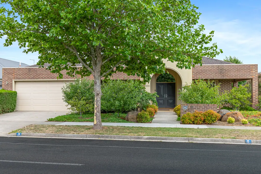 9 Alfredton Drive, Alfredton, VIC 3350