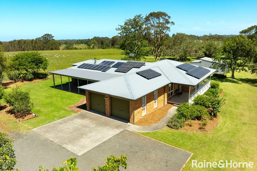 Cambewarra 4 Bedroom Luxurious Home with Stunning Views and Prime Location