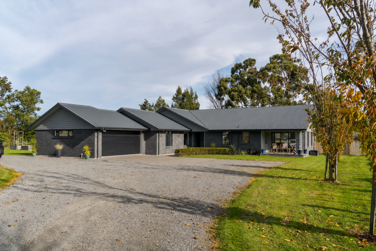 Opaki 4房  Willow Park Drive - BEO $1,100,000